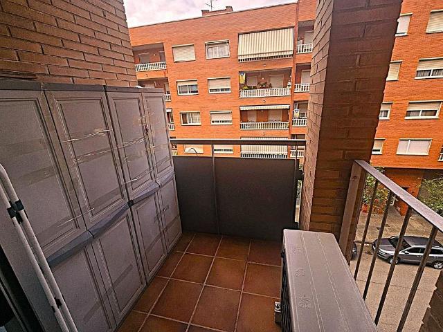 Piso en venta en calle CL Valls D'andorra, Lleida, de 60 m² 2 habitaciones por 180.000