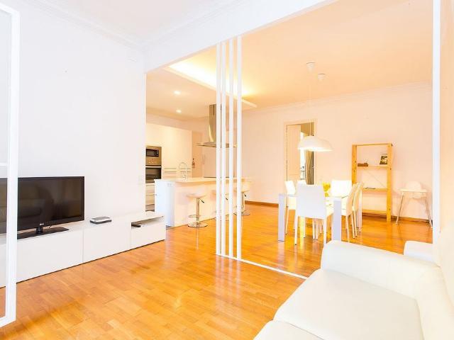 Piso en venta en calle Consell de Cent, Barcelona, de 69 m² 2 habitaciones por 510.000
