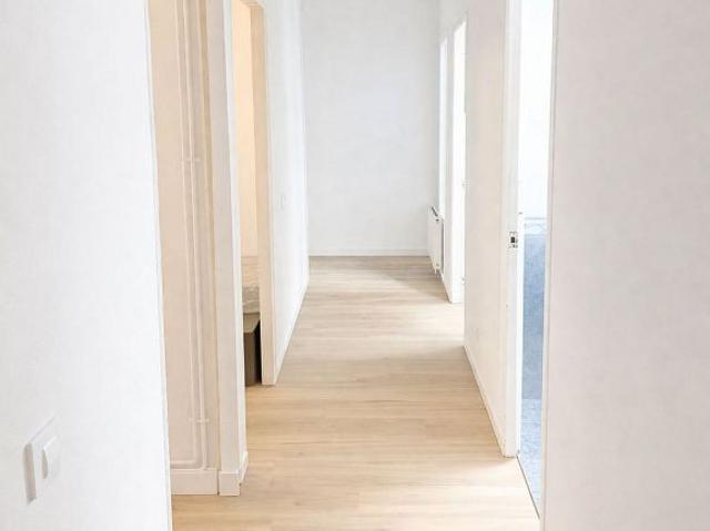 Piso en venta en calle Costa Brava, Girona, de 87 m² 4 habitaciones por 240.000