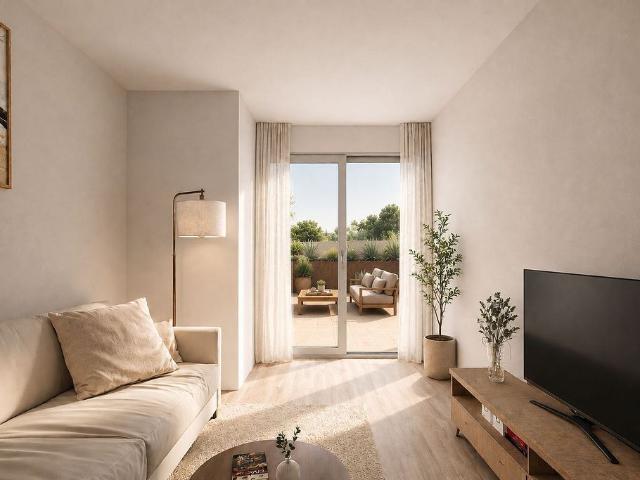 Piso en venta en calle Costa Brava, Girona, de 108 m² 3 habitaciones por 350.000