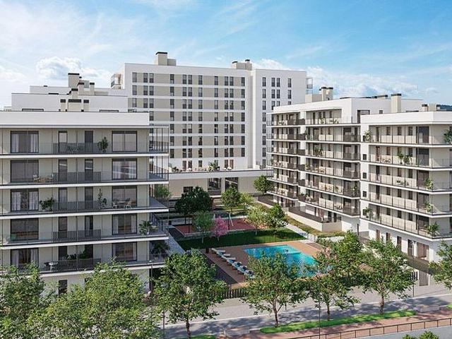Piso en venta en calle Còrdova, Cerdanyola del Vallès, de 86 m² 3 habitaciones por 449.000