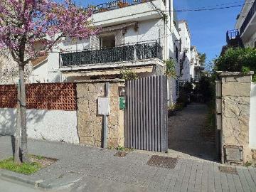 Piso en venta en calle D'agustina D'aragó, Castelldefels, de 61 m² 3 habitaciones por 256.000