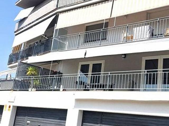 Piso en venta en calle D'agustina D'aragó, Castelldefels, de 75 m² 3 habitaciones por 255.000
