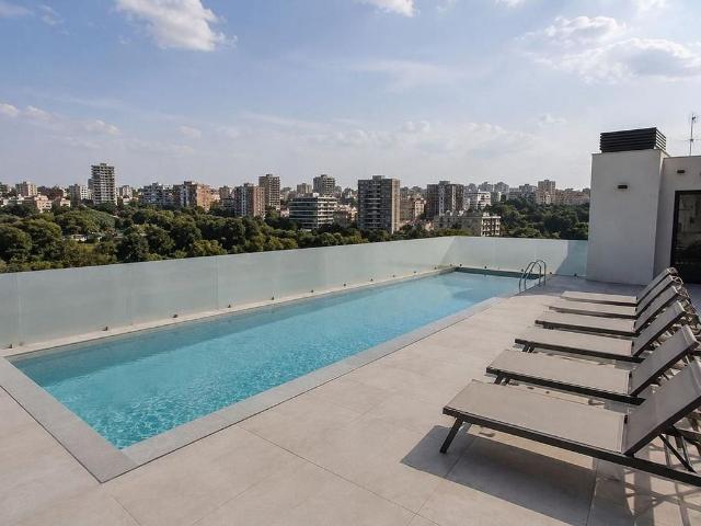 Piso en venta en calle D'almacelles, Barcelona, de 61 m² 2 habitaciones por 420.000