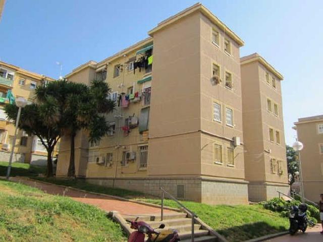 Piso en venta en calle D'almansa, Barcelona, de 34 m² 1 habitación por 107.500