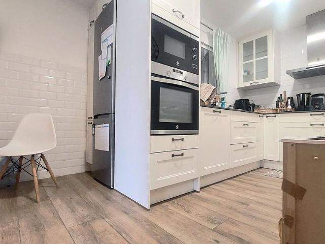 Piso en venta en calle D'almería, Terrassa, de 78 m² 3 habitaciones por 229.000