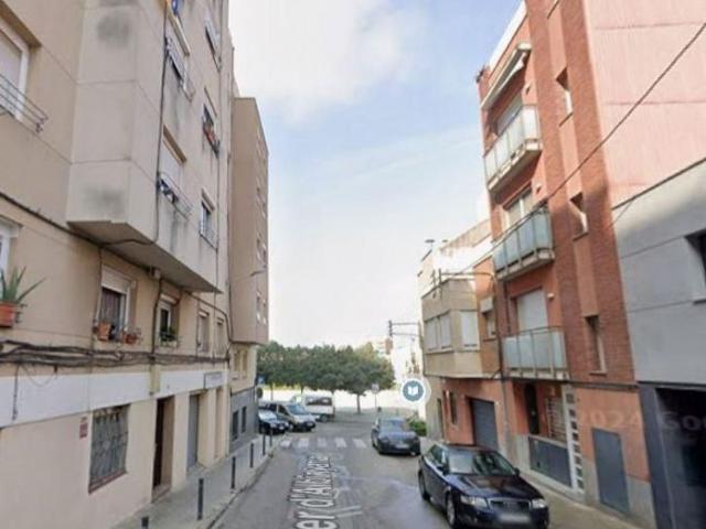 Piso en venta en calle D'albinyana, Terrassa, de 132 m² 2 habitaciones por 272.550