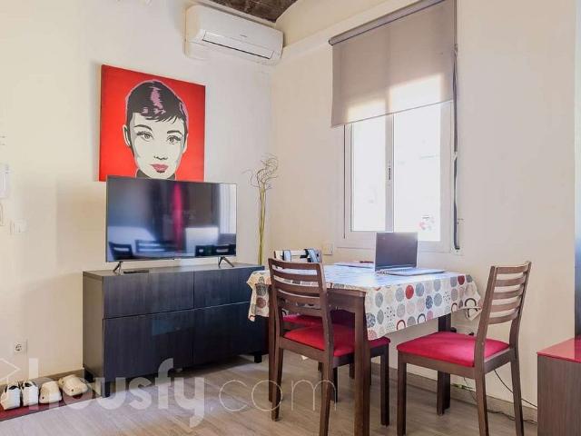 Piso en venta en calle D'alcanar, Barcelona, de 32 m² 1 habitación por 197.000
