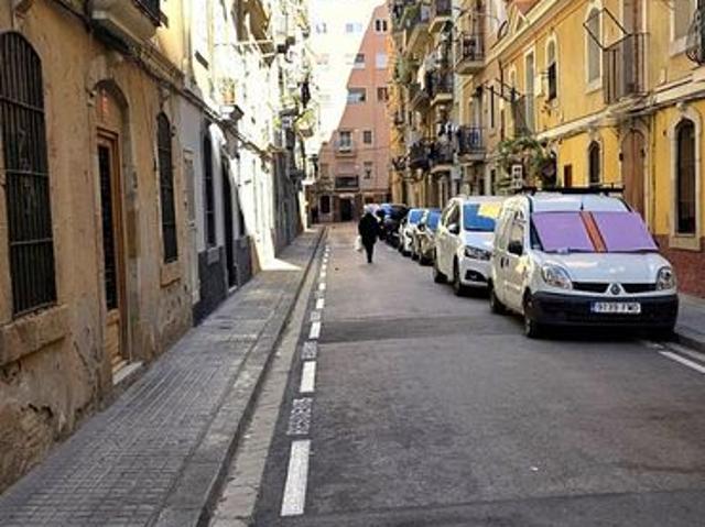 Piso en venta en calle D'alcanar, Barcelona, de 34 m² 2 habitaciones por 165.000