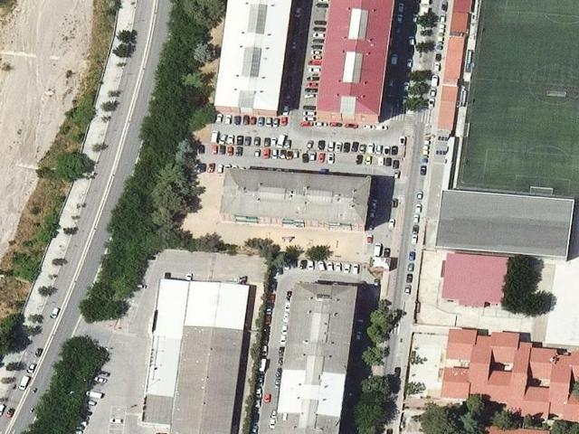 Piso en venta en calle D'amèrica, Terrassa, de 78 m² 3 habitaciones por 102.000