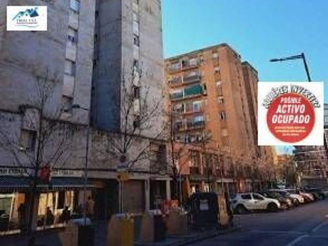 Piso en venta en calle D'àngel Guimerà, Salt, de 82 m² 3 habitaciones por 60.000