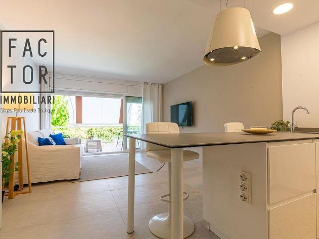 Piso en venta en calle D'antoni Cartró, Sitges, de 57 m² 2 habitaciones por 790.000