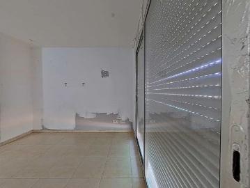 Piso en venta en calle D'antoni Cusidó, Sabadell, de 56 m² 1 habitación por 185.150