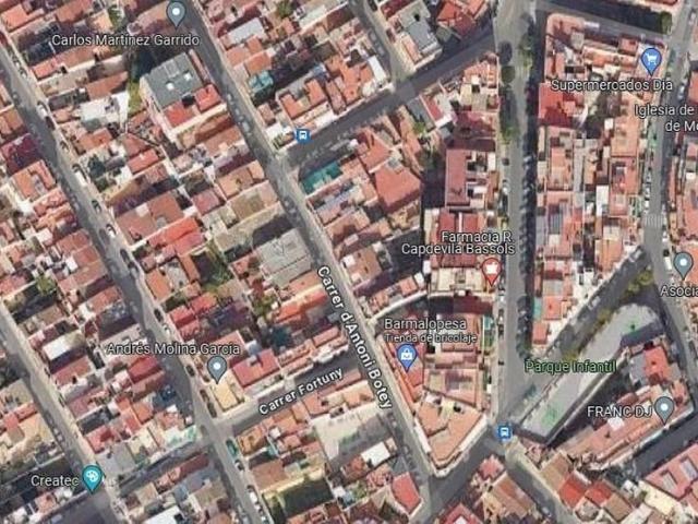 Piso en venta en calle D'antoni Botey, Badalona, de 68 m² 2 habitaciones por 100.000