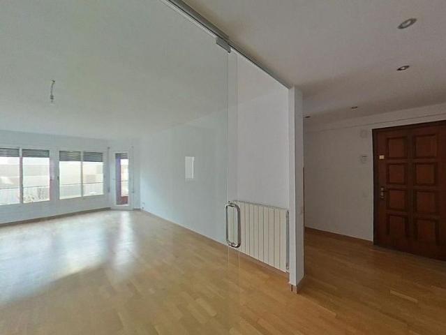 Piso en venta en calle D'antoni Gaudí, Reus, de 124 m² 3 habitaciones por 204.000