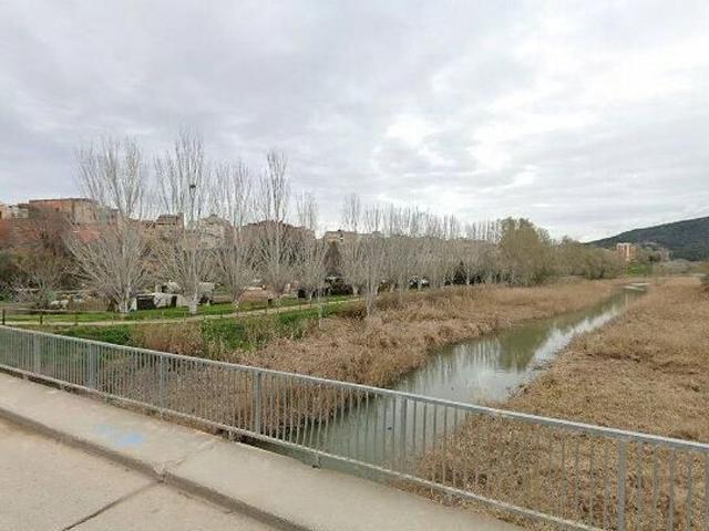 Piso en venta en calle D'antoni Gaudí, Vilanova del Camí, de 72 m² 3 habitaciones por 80.000