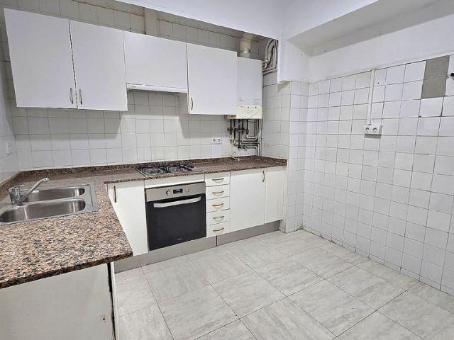 Piso en venta en calle D'aragó, Barcelona, de 90 m² 4 habitaciones por 445.000