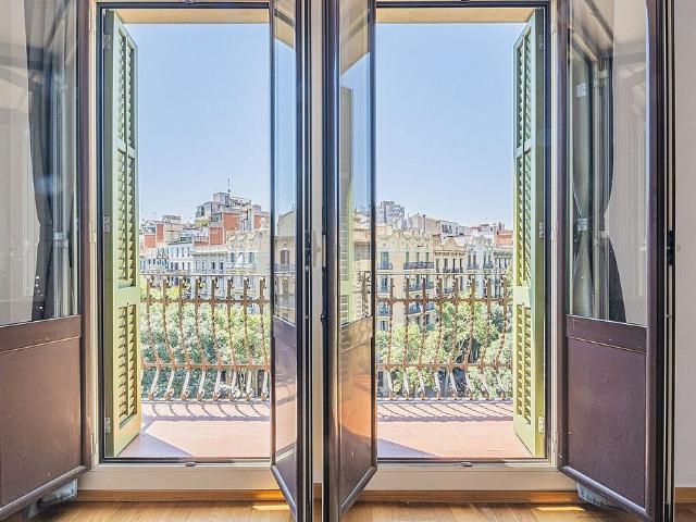 Piso en venta en calle D'aribau, Barcelona, de 54 m² 2 habitaciones por 695.000