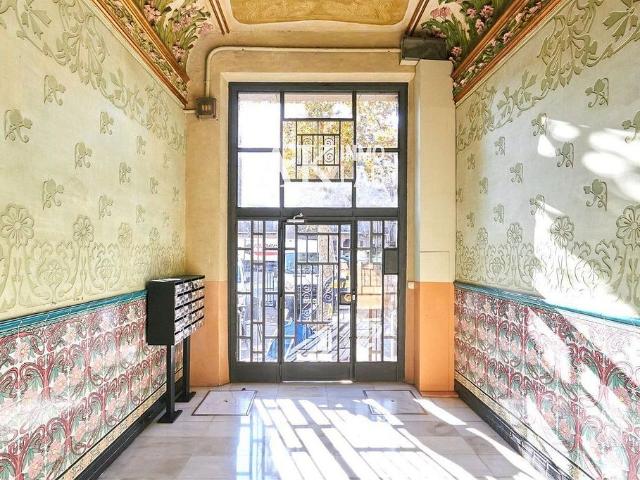 Piso en venta en calle D'aribau, Barcelona, de 80 m² 2 habitaciones por 525.000