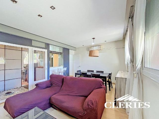 Piso en venta en calle De Mühlberg, Barcelona, de 63 m² 2 habitaciones por 225.000