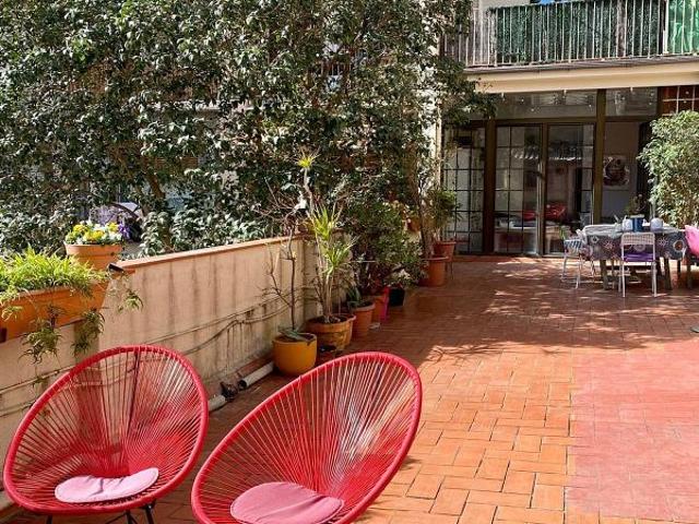 Piso en venta en calle De Muntaner, Barcelona, de 96 m² 3 habitaciones por 750.000