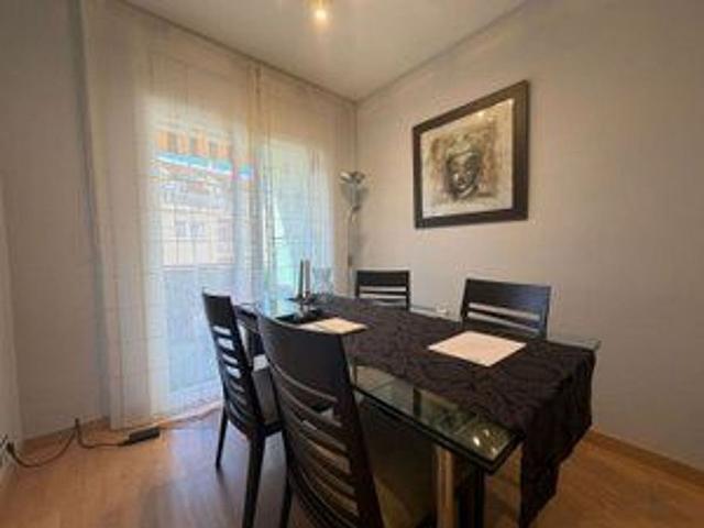 Piso en venta en calle De Mallorca, Barcelona, de 70 m² 3 habitaciones por 415.000