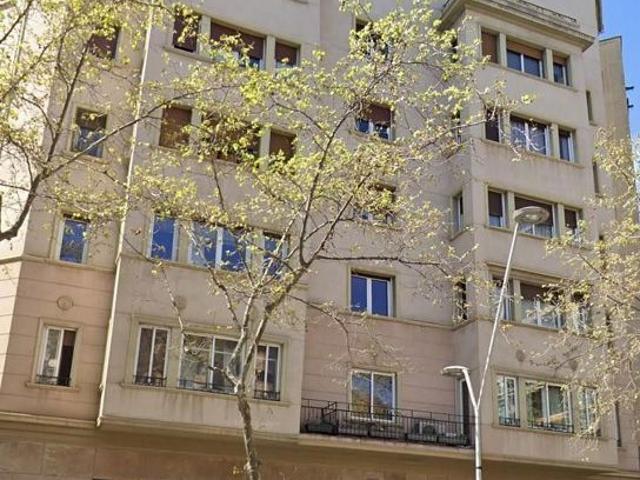 Piso en venta en calle De Mallorca, Barcelona, de 38 m² 1 habitación por 248.000