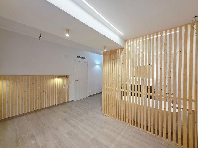 Piso en venta en calle De Mansió, Castelldefels, de 60 m² 2 habitaciones por 280.000