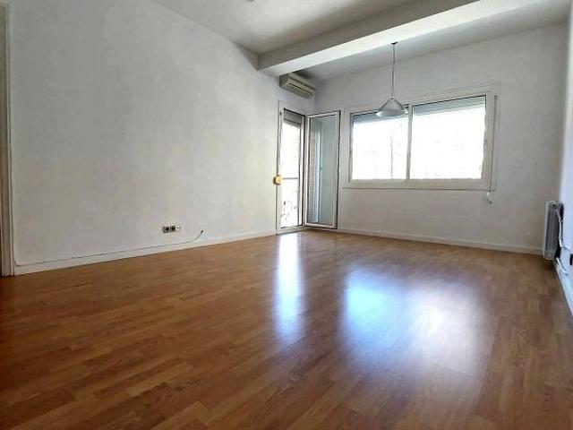 Piso en venta en calle De Manso, Barcelona, de 98 m² 3 habitaciones por 524.000