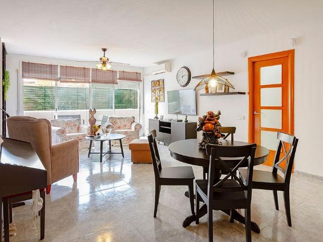 Piso en venta en calle De Manuel de Cabanyes, Vilanova i La Geltrú, de 90 m² 2 habitaciones por 313.000