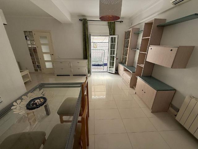 Piso en venta en calle De Mascaró, Barcelona, de 60 m² 2 habitaciones por 249.900