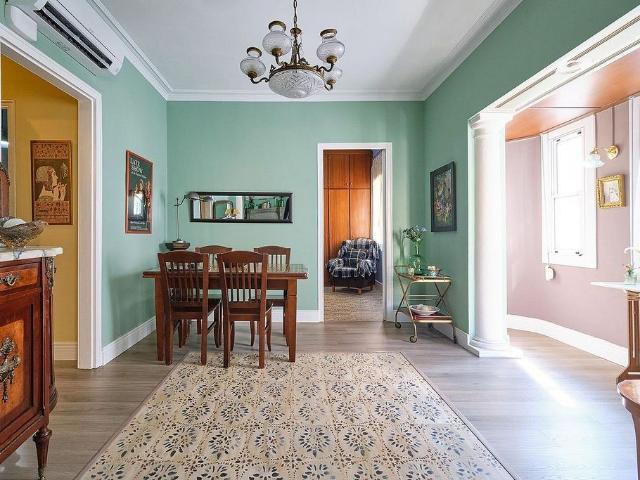 Piso en venta en calle De Mascaró, Barcelona, de 99 m² 3 habitaciones por 475.000