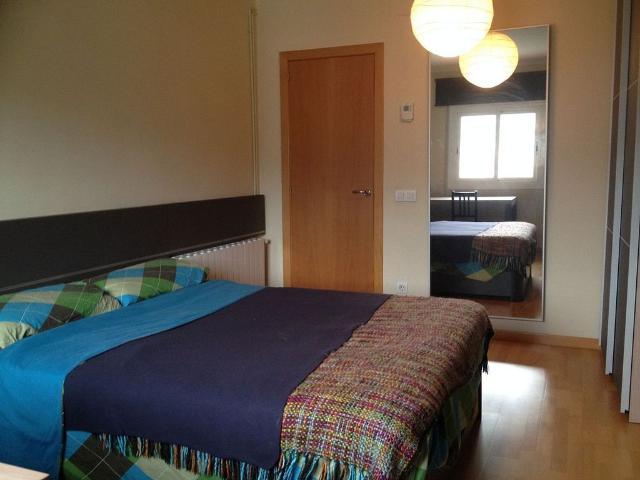 Piso en venta en calle De Marmellà, Barcelona, de 65 m² 3 habitaciones por 465.000