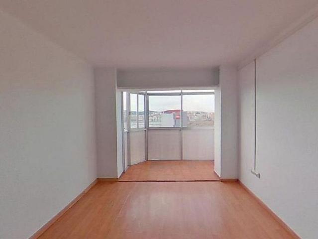 Piso en venta en calle De Maragall, Ripollet, de 69 m² 3 habitaciones por 142.500