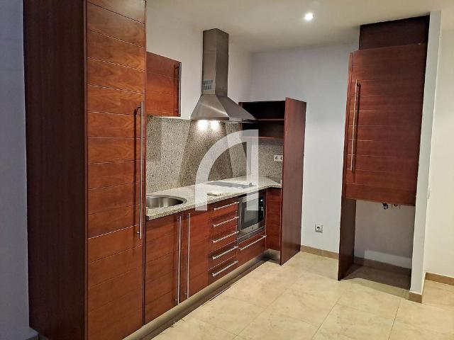 Piso en venta en calle De Marconi, Terrassa, de 38 m² 1 habitación por 160.000