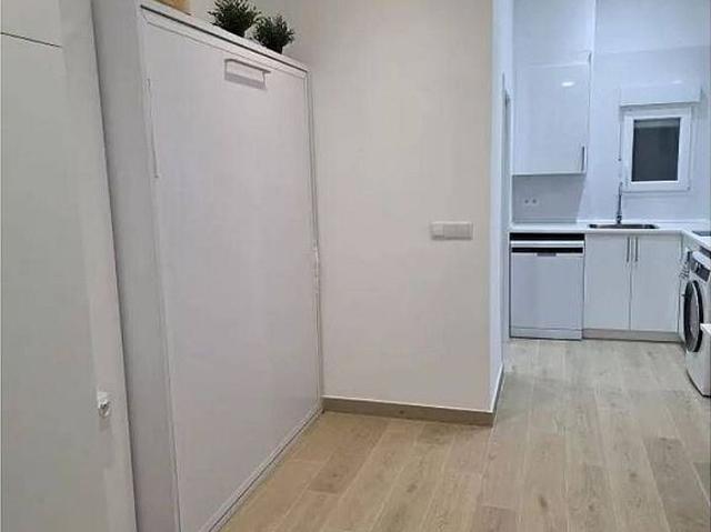 Piso en venta en calle De Maria Auxiliadora, Terrassa, de 55 m² 1 habitación por 90.000