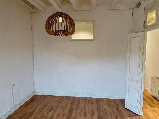 Piso en venta en calle De Marià Aguiló, Barcelona, de 54 m² 2 habitaciones por 425.000