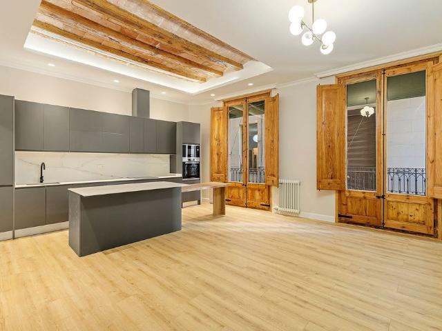 Piso en venta en calle De Marlet, Barcelona, de 135 m² 3 habitaciones por 650.000