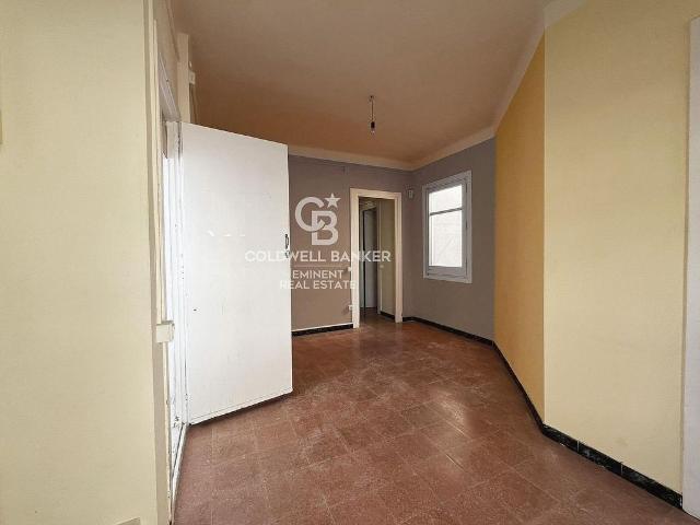 Piso en venta en calle De Martí, Barcelona, de 50 m² 2 habitaciones por 275.000