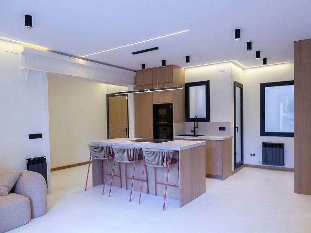 Piso en venta en calle De Martí, Barcelona, de 90 m² 3 habitaciones por 650.000