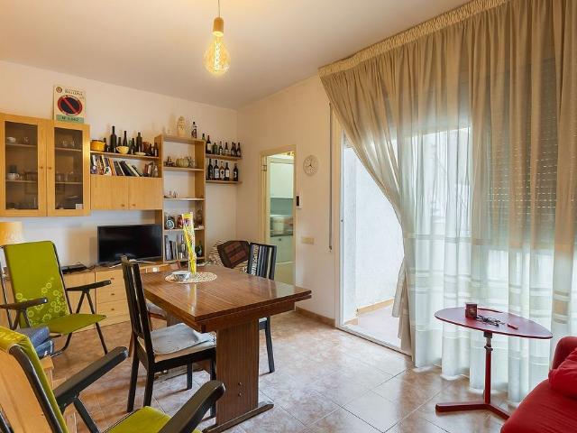 Piso en venta en calle De Martí i Julià, Badalona, de 80 m² 2 habitaciones por 387.000
