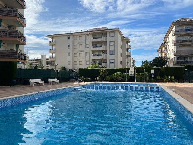 Piso en venta en calle De Milà i Fontanals, Calafell, de 33 m² 1 habitación por 149.000