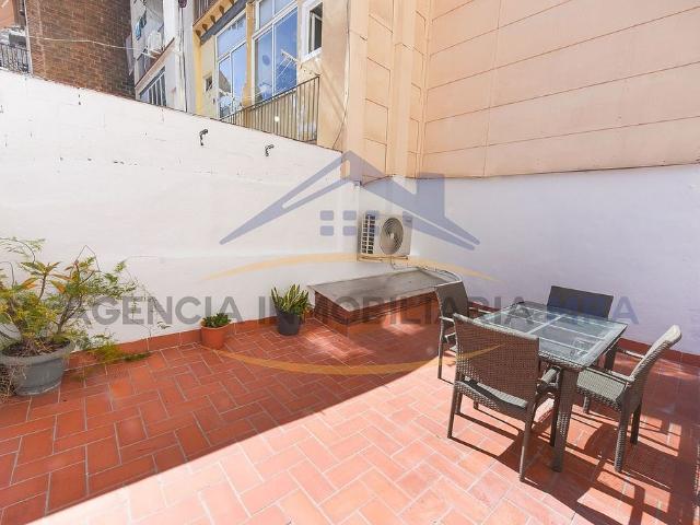Piso en venta en calle De Milà i Fontanals, Barcelona, de 43 m² 2 habitaciones por 375.000