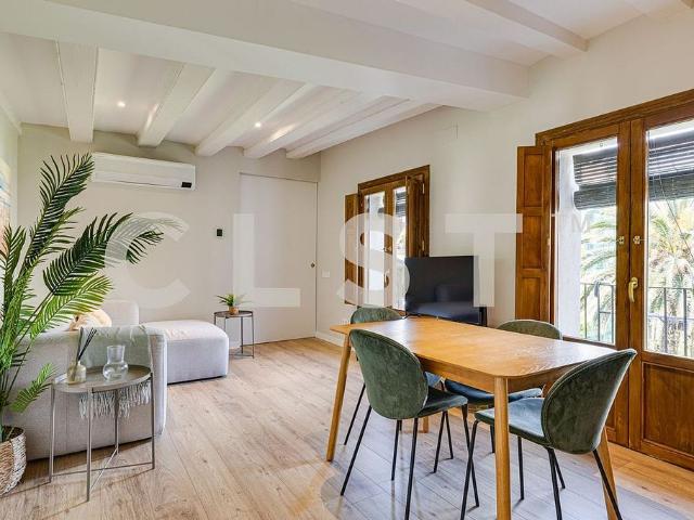 Piso en venta en calle De Milans, Barcelona, de 68 m² 2 habitaciones por 510.000