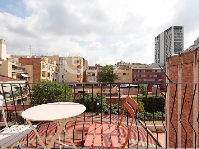 Piso en venta en calle De Minerva, Barcelona, de 70 m² 3 habitaciones por 690.000
