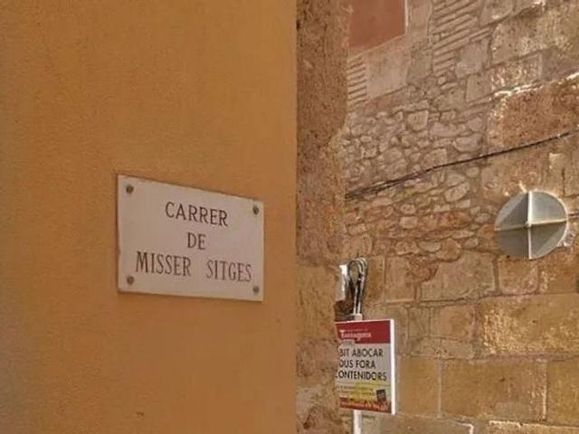 Piso en venta en calle De Misser Sitges, Tarragona, de 90 m² 3 habitaciones por 235.000