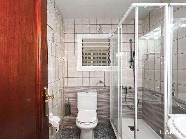 Piso en venta en calle De Miralta, Hospitalet de Llobregat, L´, de 75 m² 3 habitaciones por 275.000