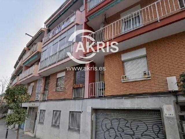 Piso en venta en calle De Mireia, Barcelona, de 61 m² 2 habitaciones por 110.000
