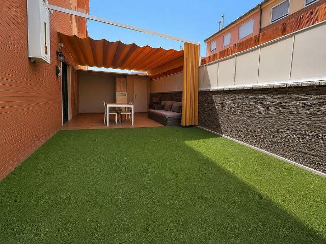 Piso en venta en calle De Molí de la Torre, Badalona, de 70 m² 2 habitaciones por 345.000