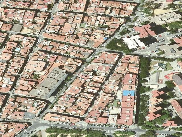 Piso en venta en calle De Mossèn Andreu, Cornellà de Llobregat, de 66 m² 3 habitaciones por 168.345